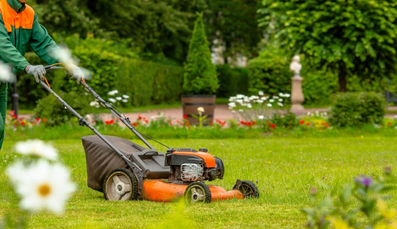 Scheduling Lawn Services